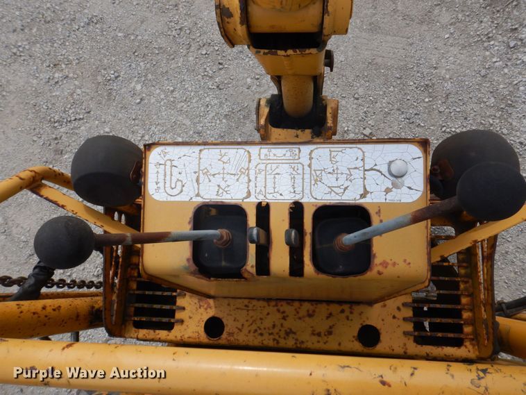 image for item DP5610 1995 Vermeer V5750  trencher