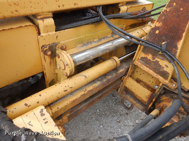 image for item DP5610 1995 Vermeer V5750  trencher