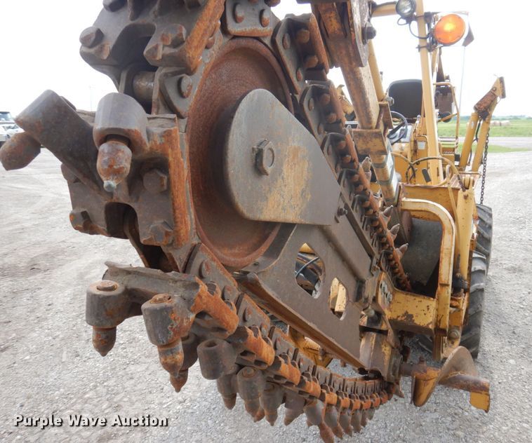 image for item DP5610 1995 Vermeer V5750  trencher