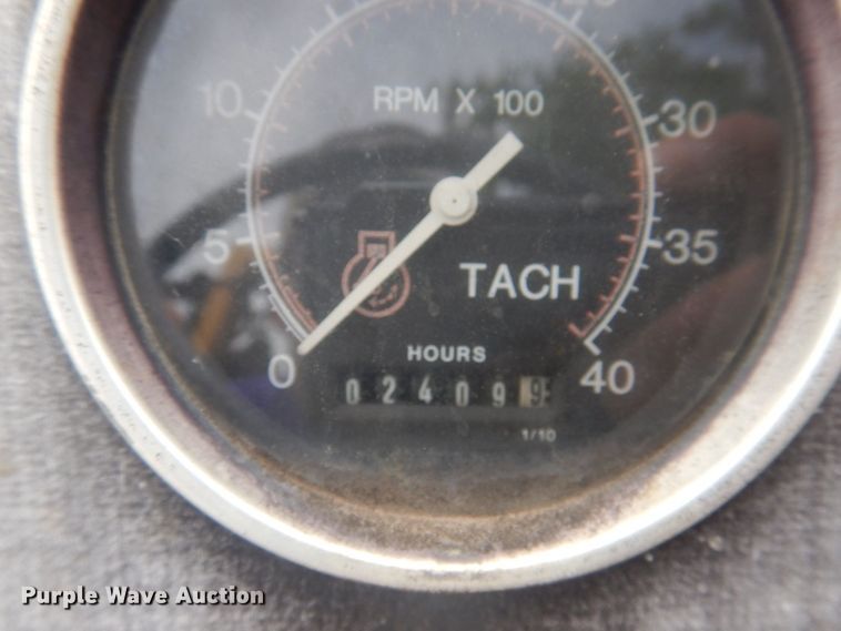 image for item DP5610 1995 Vermeer V5750  trencher