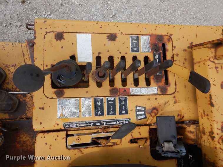 image for item DP5610 1995 Vermeer V5750  trencher