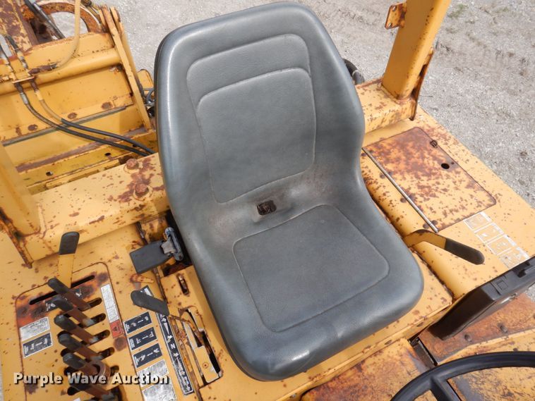 image for item DP5610 1995 Vermeer V5750  trencher