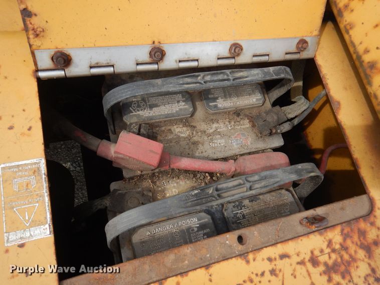 image for item DP5610 1995 Vermeer V5750  trencher