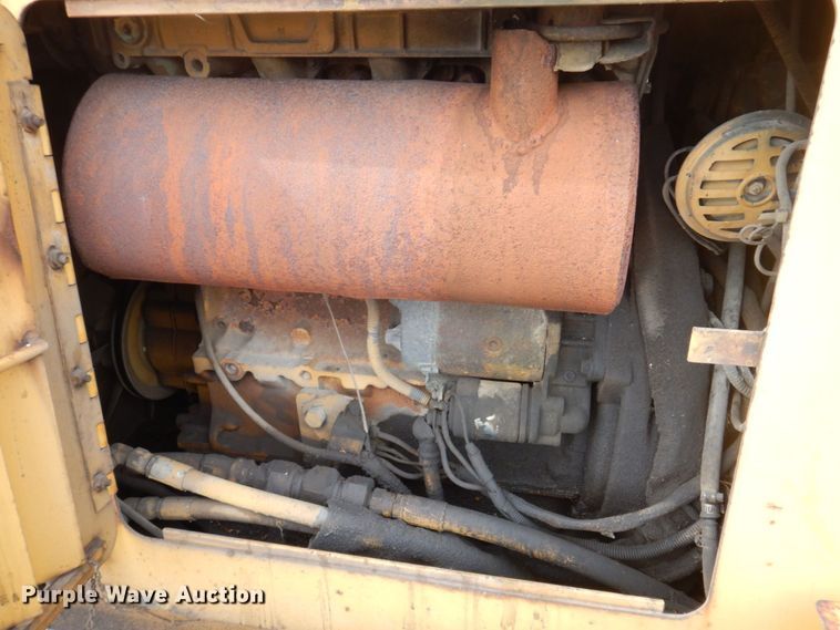 image for item DP5610 1995 Vermeer V5750  trencher