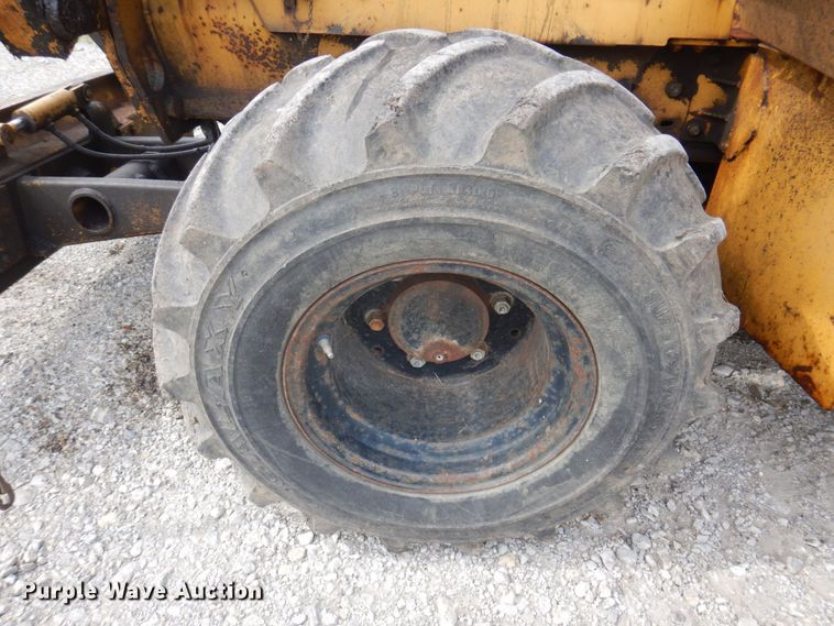 image for item DP5610 1995 Vermeer V5750  trencher