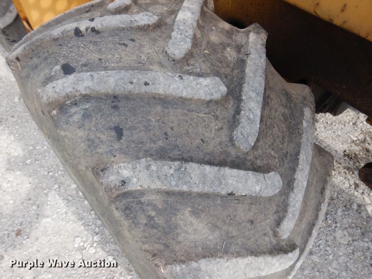 image for item DP5610 1995 Vermeer V5750  trencher