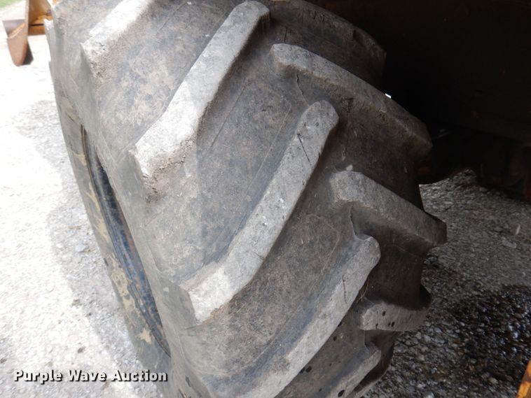 image for item DP5610 1995 Vermeer V5750  trencher