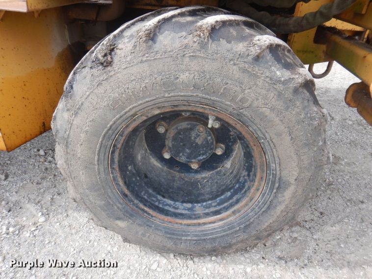 image for item DP5610 1995 Vermeer V5750  trencher