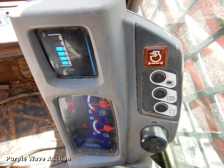 image for item DR1943 2018 Kubota SVL95-2S  tracked skid steer loader