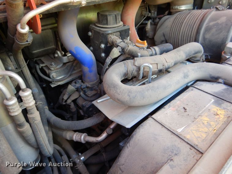 image for item DR1943 2018 Kubota SVL95-2S  tracked skid steer loader