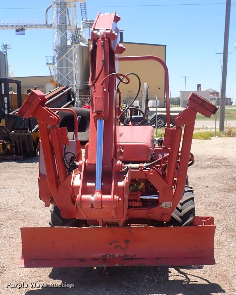 image for item DS7237 1994 Ditch Witch 3610  trencher