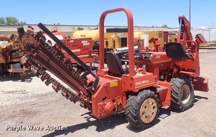 image for item DS7237 1994 Ditch Witch 3610  trencher