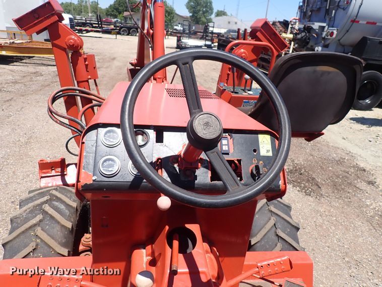 image for item DS7237 1994 Ditch Witch 3610  trencher