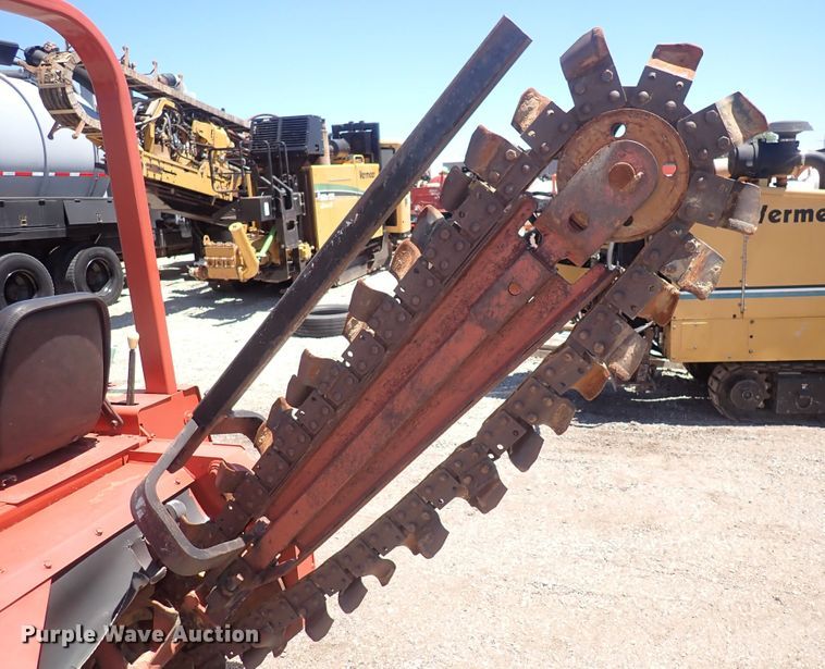 image for item DS7237 1994 Ditch Witch 3610  trencher
