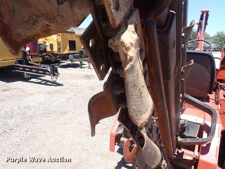 image for item DS7237 1994 Ditch Witch 3610  trencher