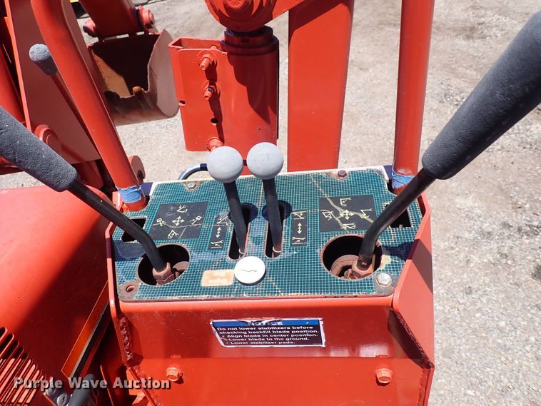 image for item DS7237 1994 Ditch Witch 3610  trencher