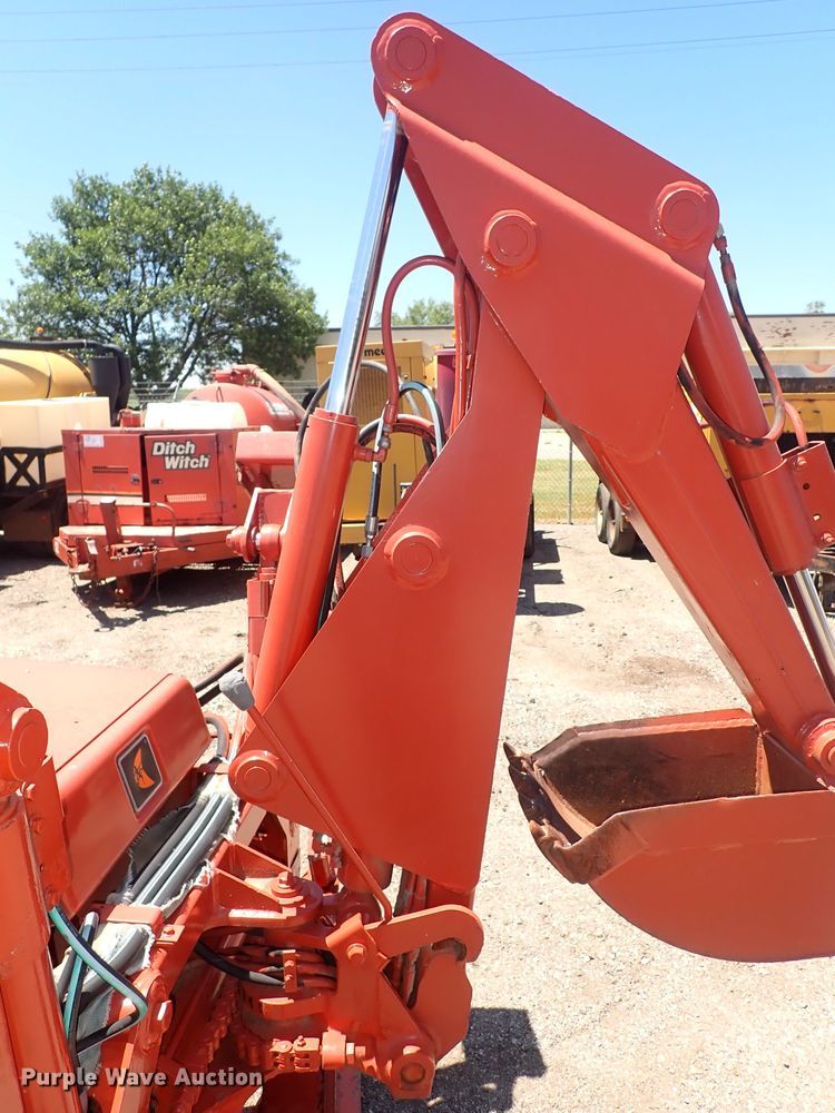 image for item DS7237 1994 Ditch Witch 3610  trencher