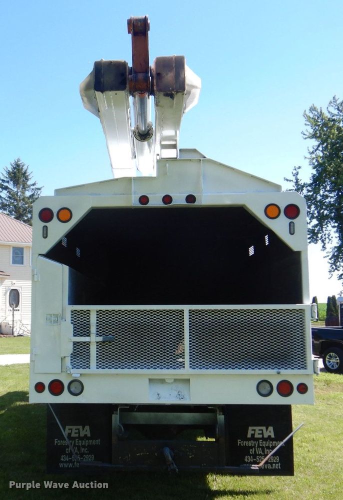 image for item DS8107 2007 International 4300 SBA  forestry bucket truck