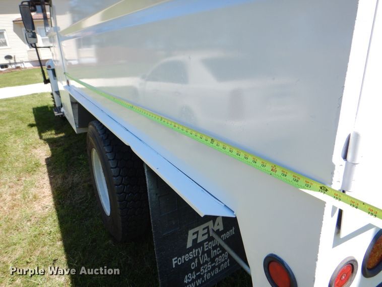 image for item DS8107 2007 International 4300 SBA  forestry bucket truck