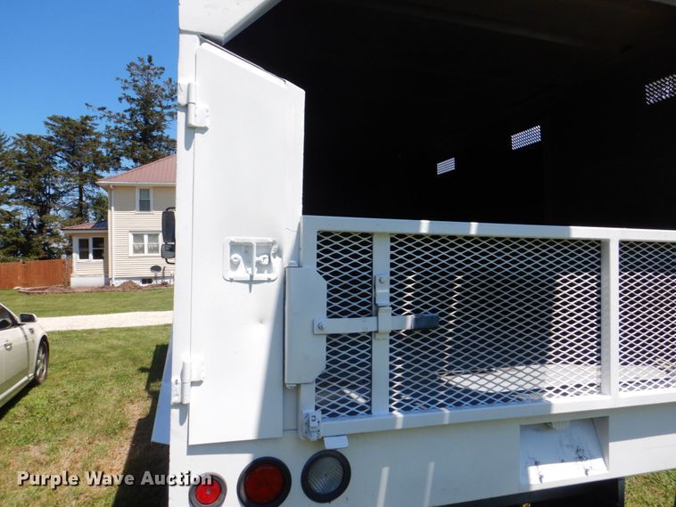 image for item DS8107 2007 International 4300 SBA  forestry bucket truck