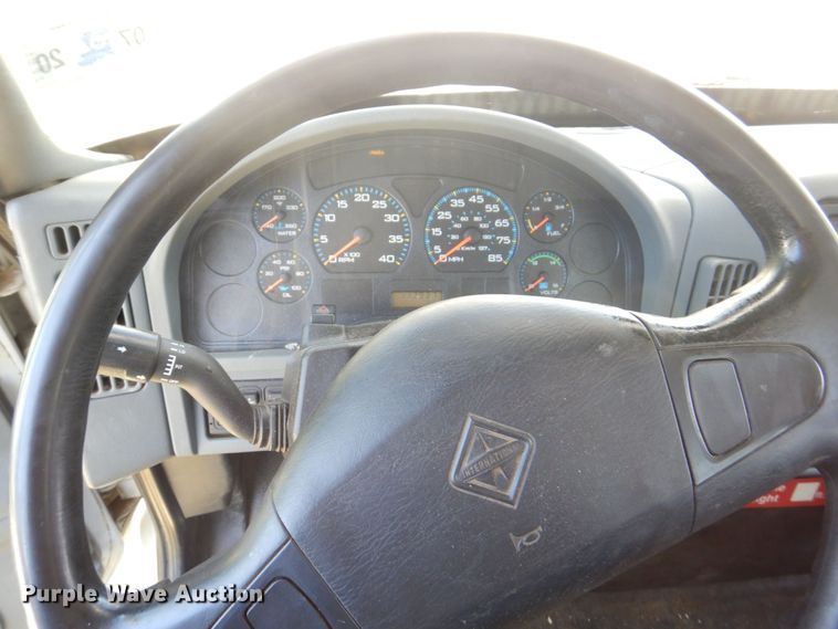 image for item DS8107 2007 International 4300 SBA  forestry bucket truck