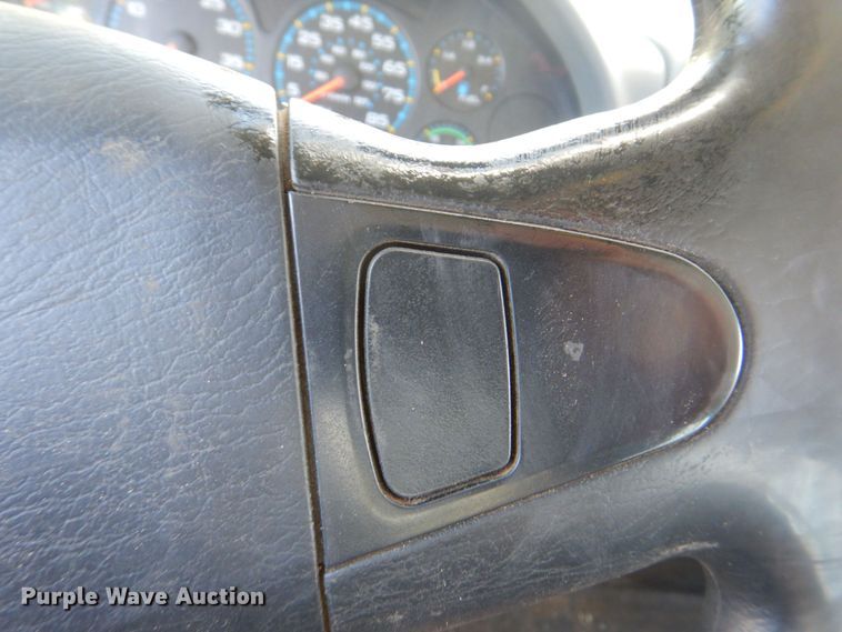 image for item DS8107 2007 International 4300 SBA  forestry bucket truck