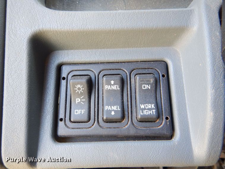 image for item DS8107 2007 International 4300 SBA  forestry bucket truck