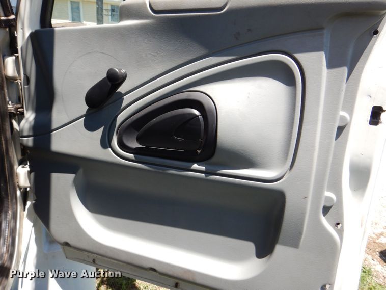 image for item DS8107 2007 International 4300 SBA  forestry bucket truck