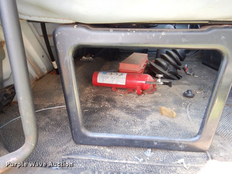 image for item DS8107 2007 International 4300 SBA  forestry bucket truck