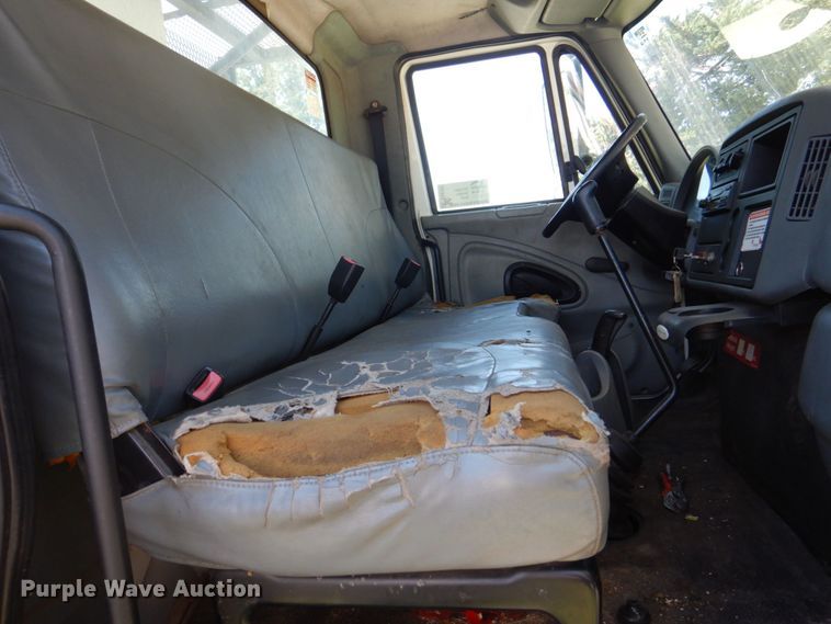 image for item DS8107 2007 International 4300 SBA  forestry bucket truck