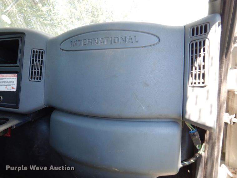 image for item DS8107 2007 International 4300 SBA  forestry bucket truck