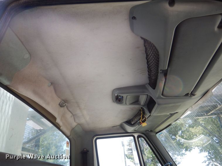 image for item DS8107 2007 International 4300 SBA  forestry bucket truck