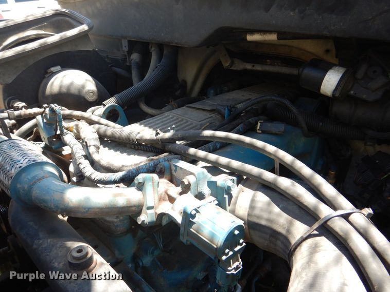 image for item DS8107 2007 International 4300 SBA  forestry bucket truck