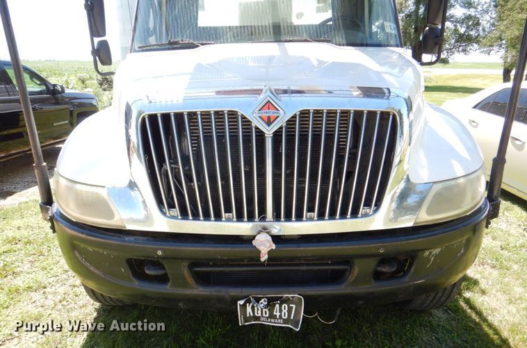 image for item DS8107 2007 International 4300 SBA  forestry bucket truck