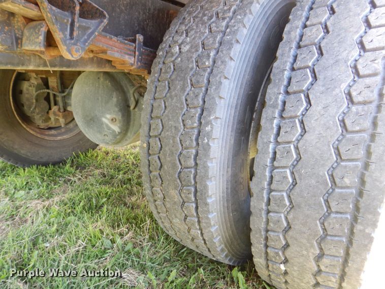 image for item DS8107 2007 International 4300 SBA  forestry bucket truck