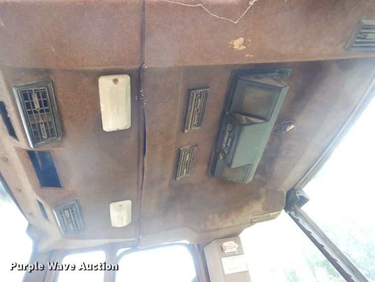 image for item DS8112 1988 Case 580K  backhoe