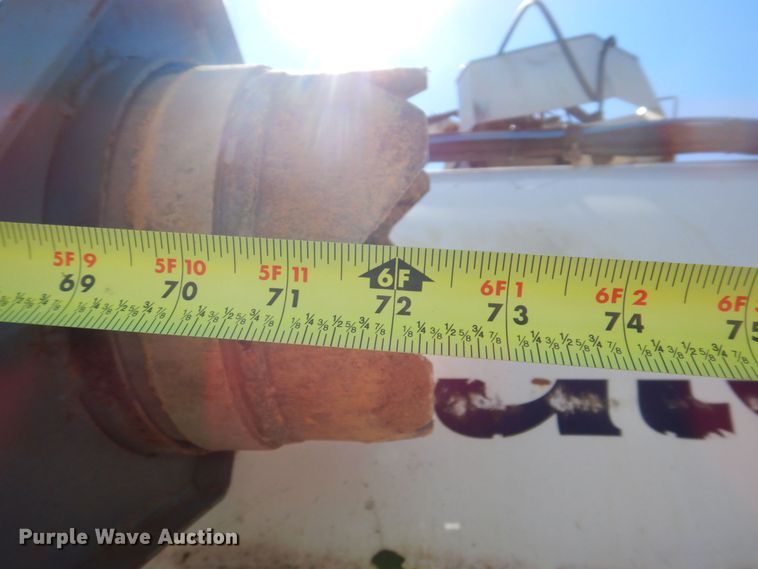 image for item DS8114 2003 Sterling LT9500  vacuum truck