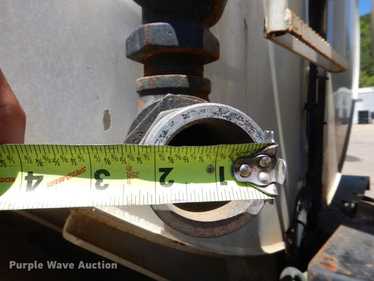 image for item DS8114 2003 Sterling LT9500  vacuum truck