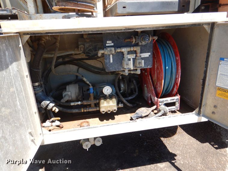 image for item DS8114 2003 Sterling LT9500  vacuum truck