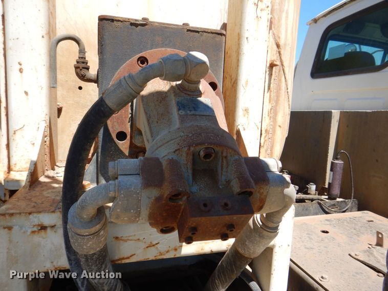 image for item DS8114 2003 Sterling LT9500  vacuum truck