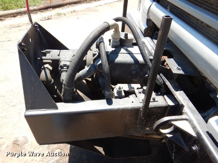 image for item DS8114 2003 Sterling LT9500  vacuum truck