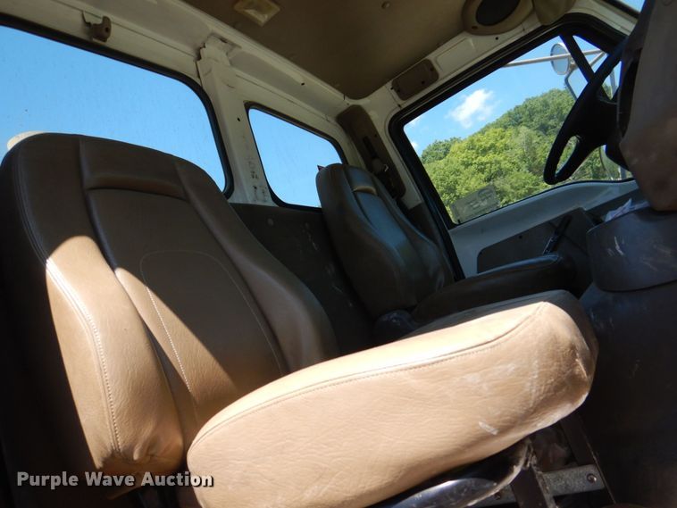 image for item DS8114 2003 Sterling LT9500  vacuum truck