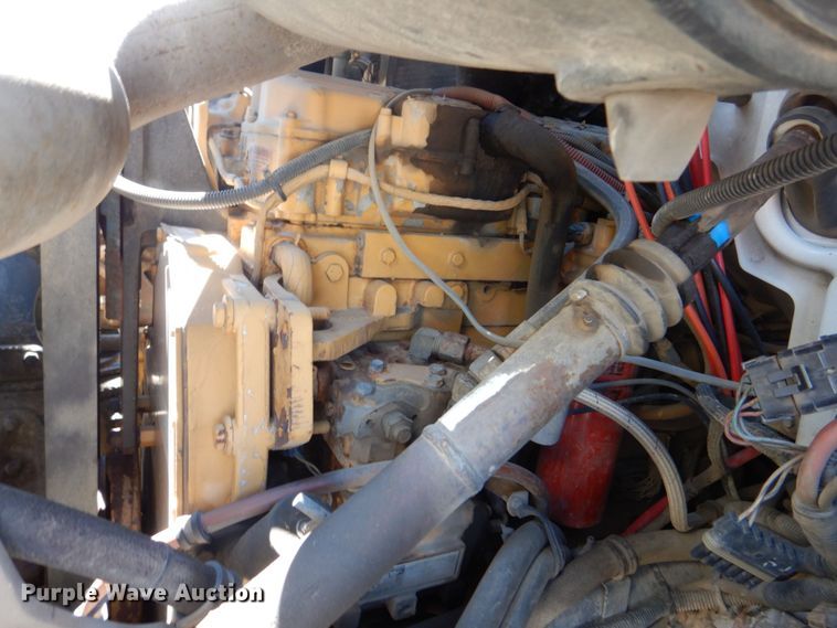 image for item DS8114 2003 Sterling LT9500  vacuum truck