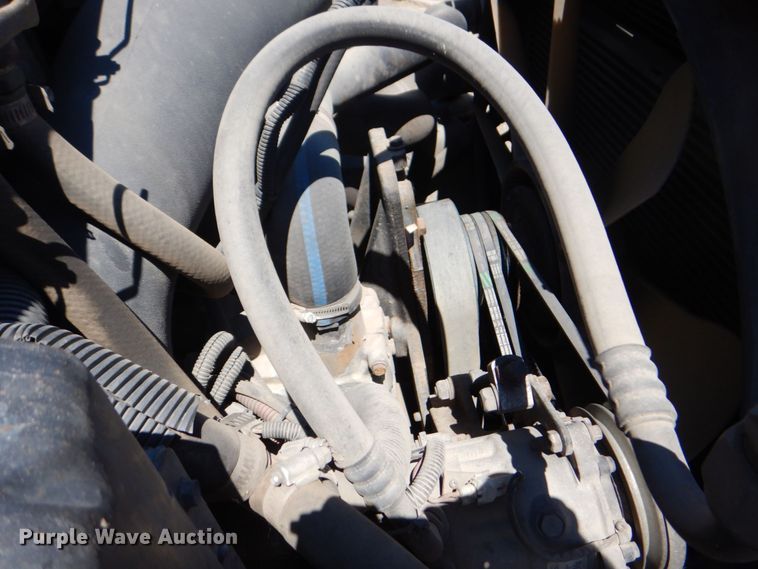 image for item DS8114 2003 Sterling LT9500  vacuum truck