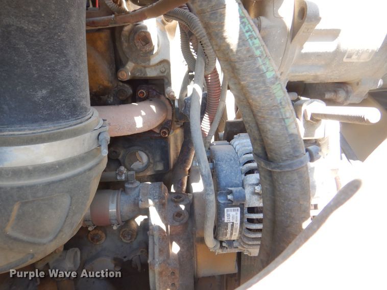 image for item DS8114 2003 Sterling LT9500  vacuum truck