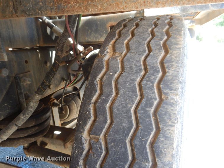 image for item DS8114 2003 Sterling LT9500  vacuum truck