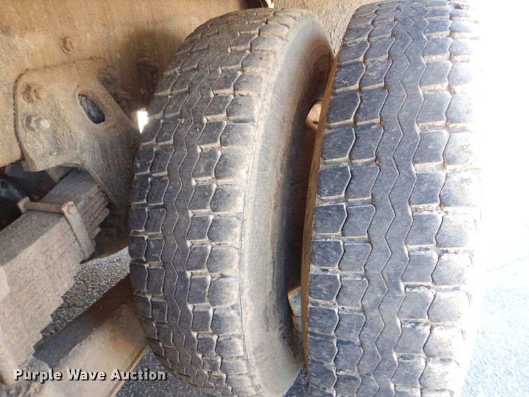 image for item DS8114 2003 Sterling LT9500  vacuum truck