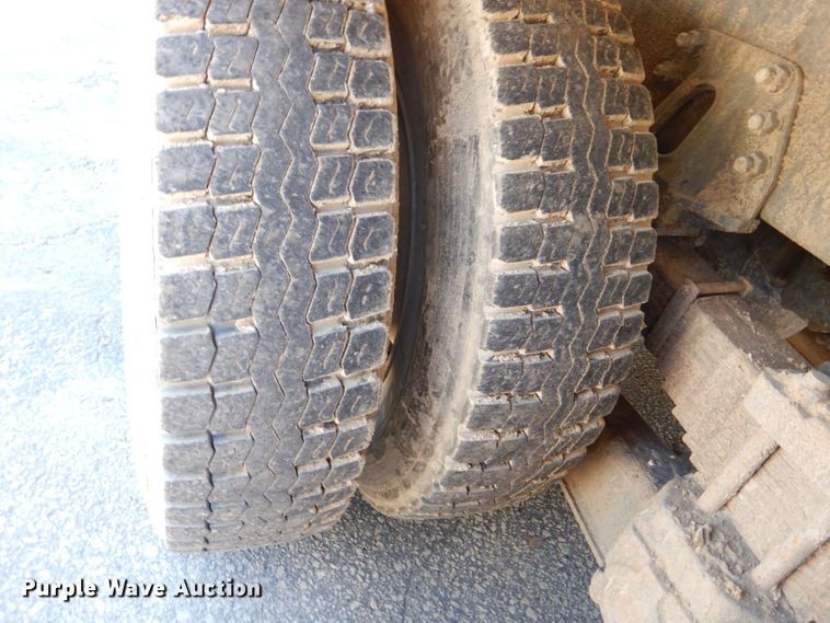 image for item DS8114 2003 Sterling LT9500  vacuum truck