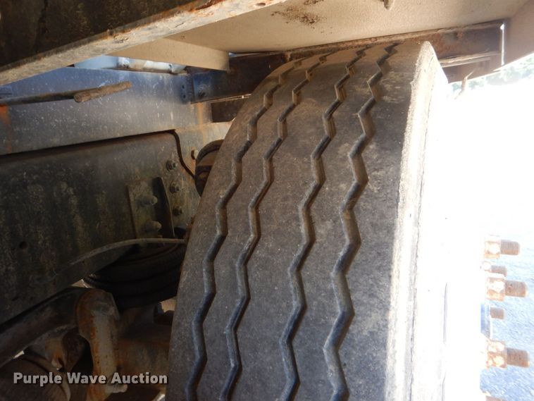 image for item DS8114 2003 Sterling LT9500  vacuum truck