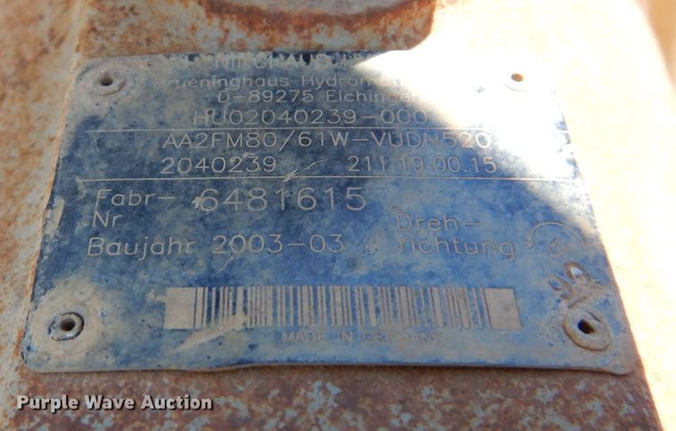 image for item DS8114 2003 Sterling LT9500  vacuum truck